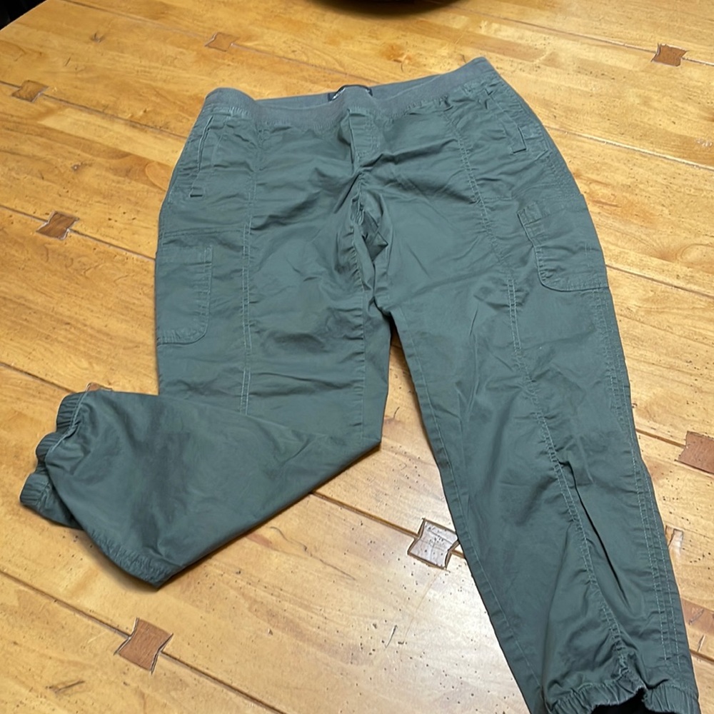 Eddie Bauer Capri